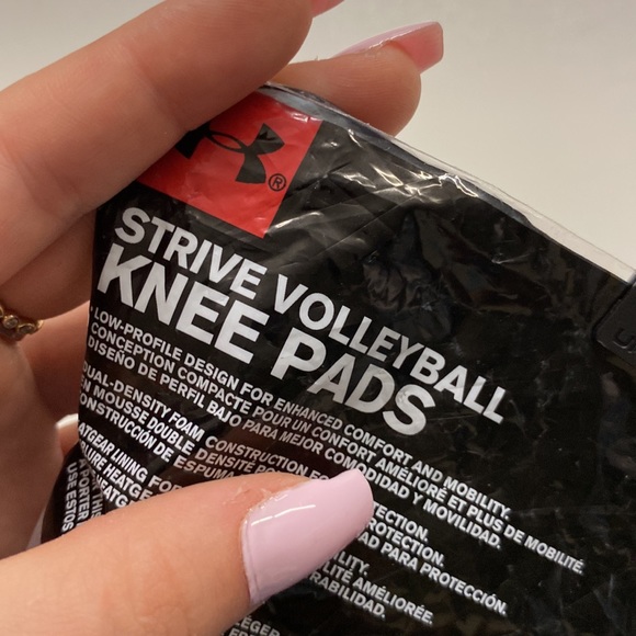 COPY - under armour strive volleyball knee pads brand new in package size small… - Picture 4 of 4